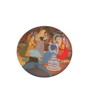 Walt Disney Sleeping Beauty Collector Plate - Happy Birthday Briar Rose - Limite